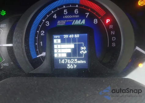 2010 Honda Insight Ex from USA, damaged, VIN JHMZE2H76AS016584